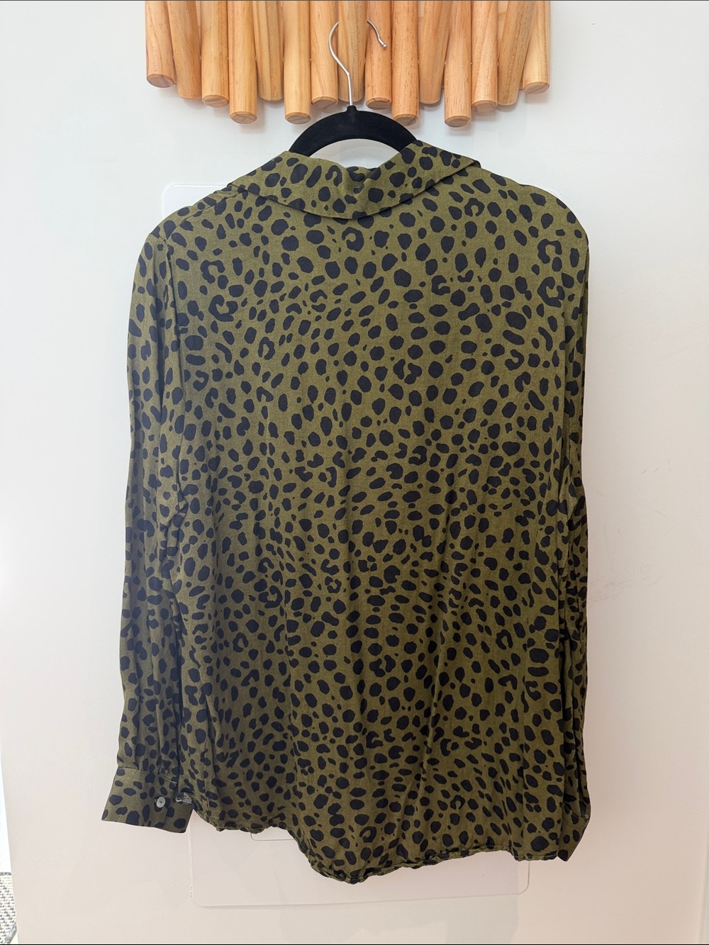 Zara Olive Green & Black Leopard-Print Button-Down Shirt - Picture 2 of 2